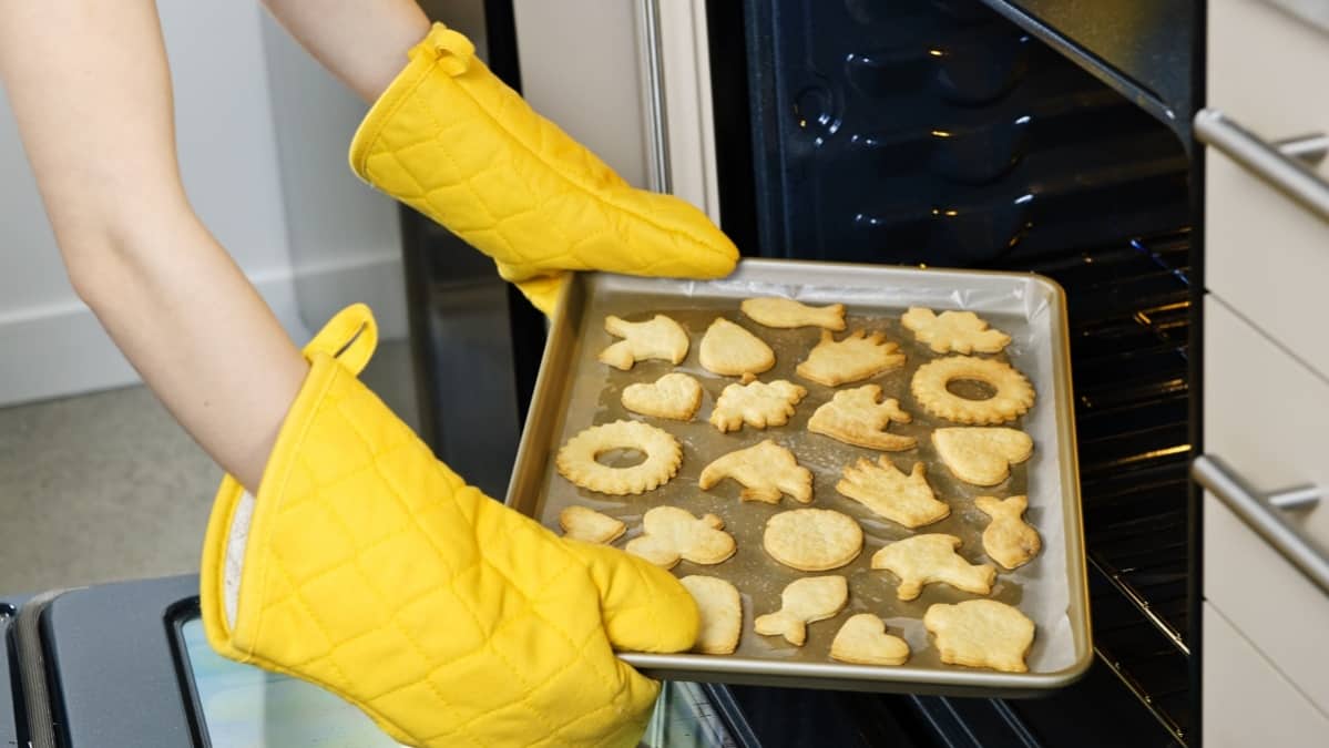 Illustration de la catégorie Gants & maniques de cuisine